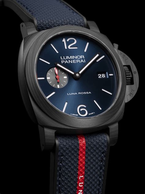 Panerai Luminor Marina Carbotech™ Luna Rossa PAM01529.